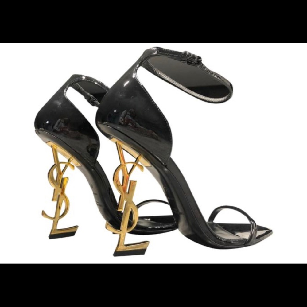 SOLD‼️Saint Laurent sandals
